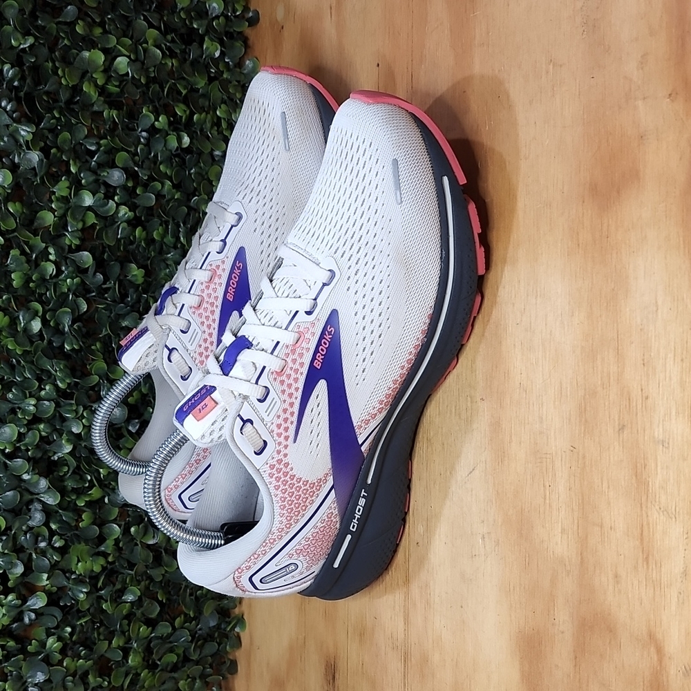 Brooks Ghost 14 Running Shoes | Size: 9.5 (Womens) | White & Pink